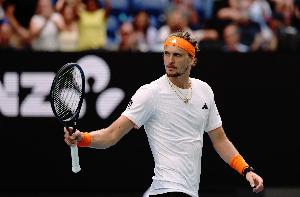 兹维列夫：我是法网男单夺冠热门？我手机关机了，也不用社交媒体